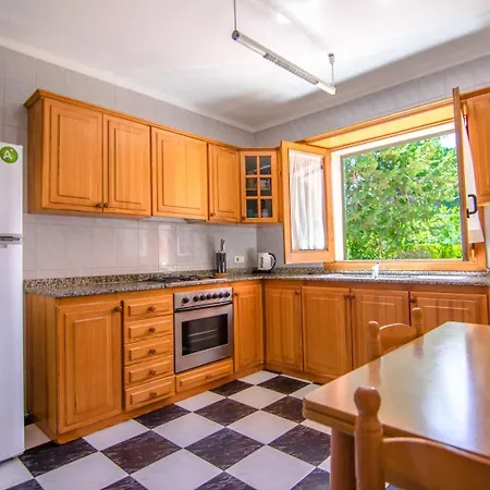 Mit Garten, Grill Und Terrasse Holiday home